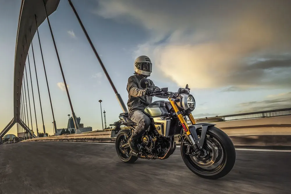 GSX-8T